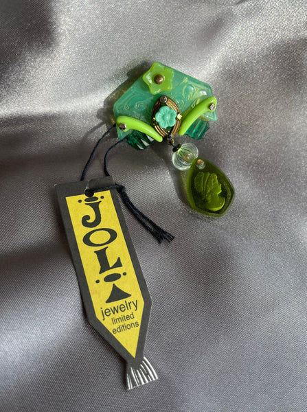 Joli Jewelry Dangling Green Cameo Pin