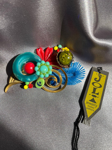 P-016 Joli Jewelry Flower, Spiral, Blue Feather Pin