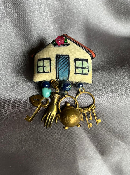 Country Charm House Pin